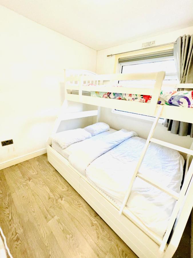 18 River View Chalet-Glan Gwna Holiday Park Caernarfon Exteriér fotografie